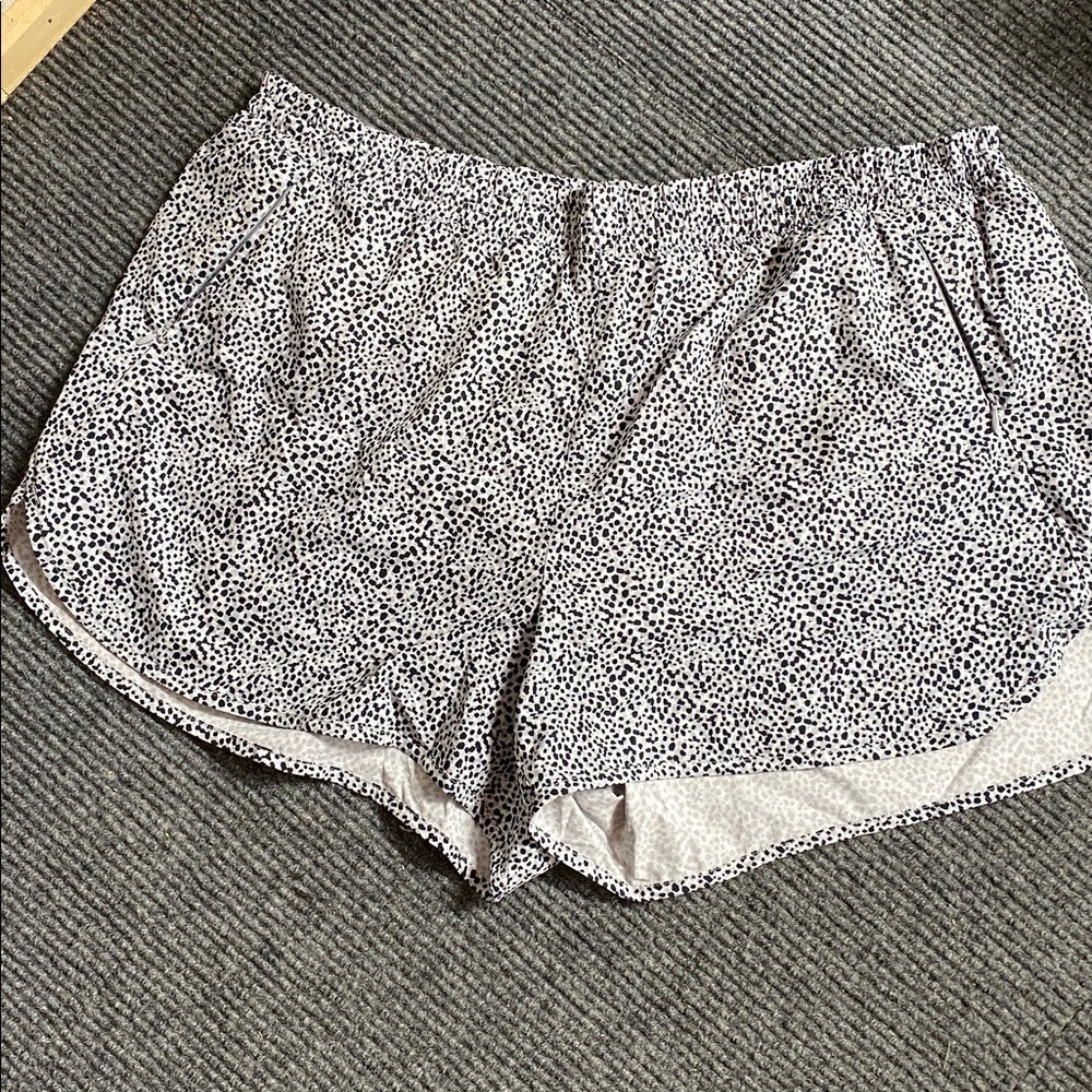 Old Navy Black and White Patterned Shorts